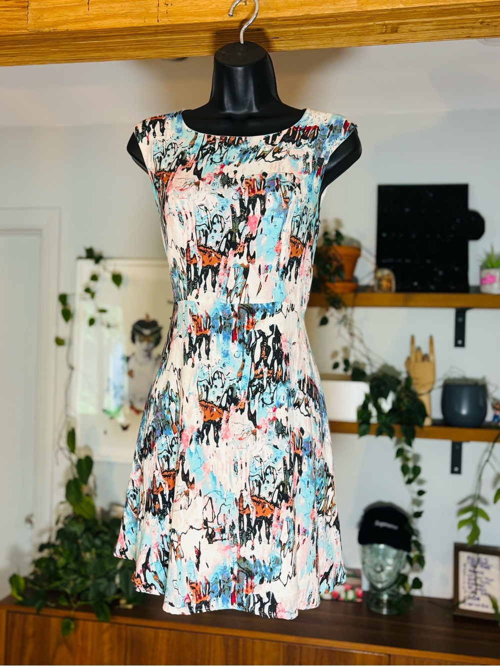 French Connection Isla Ripple Fit & Flare Dress – Size 4 US (Like New)